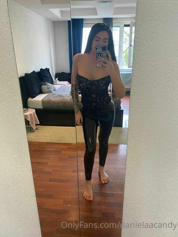 danielaacandy image #0