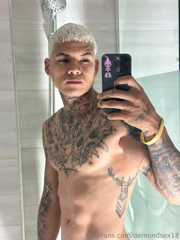 👀