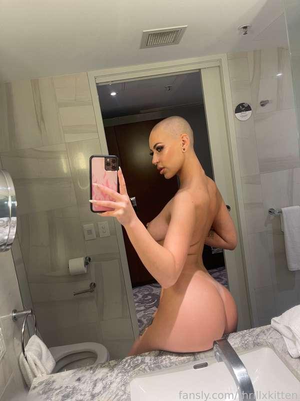 thrillxkitten image #3