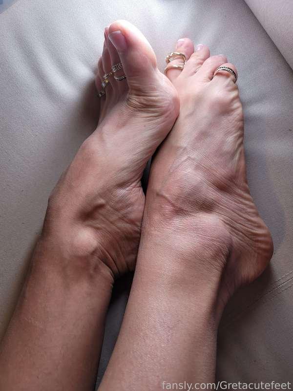 gretacutefeet image #13