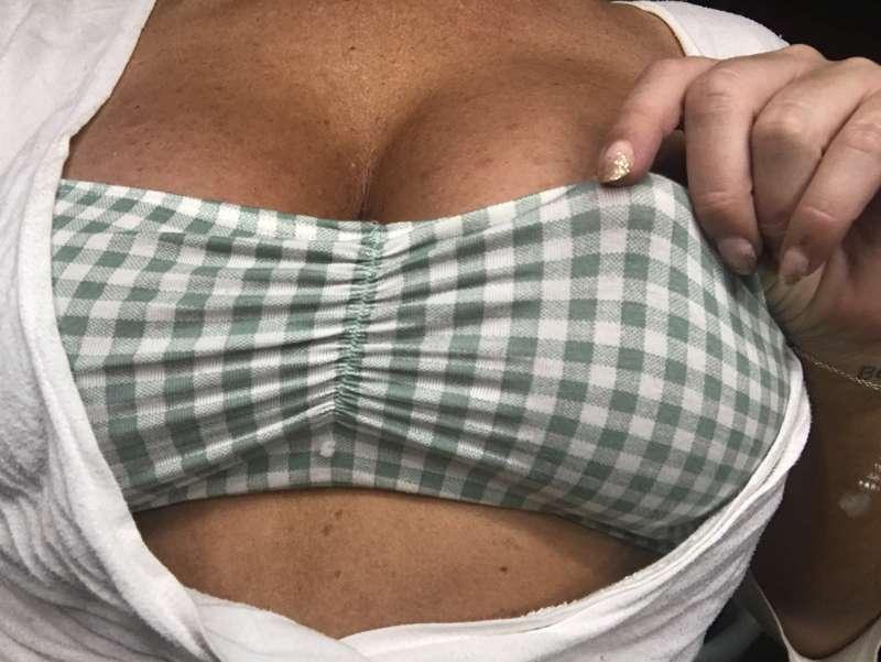 Tuesdays are made for Titties! Msg me in the DMs if you want..