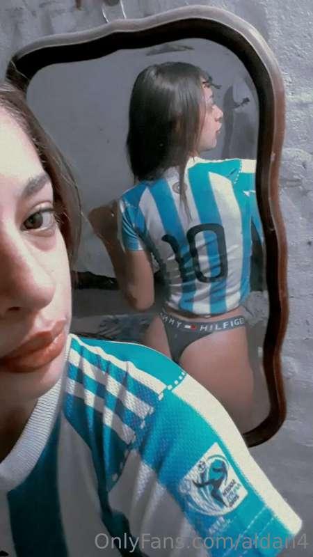 ARGENTINA TO THE FINAL!! MORE THAN HAPPY 💙💙💙
I love argetina..