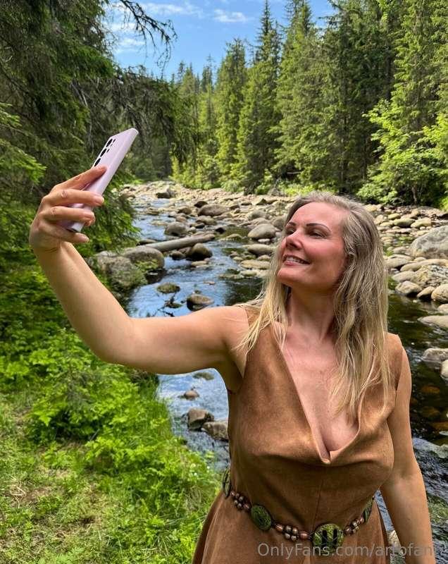 Hei, mine fantastiske følgere! 🤩  Spennende nytt! Din skogsf..