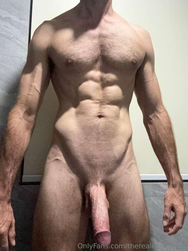 V Lines, abs and dick 🥵 