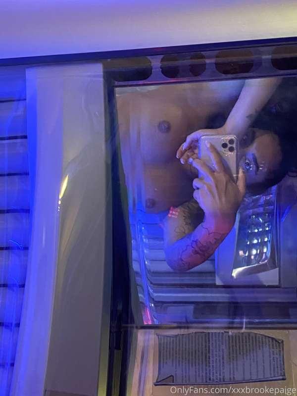 I took this while tanning today 🍒