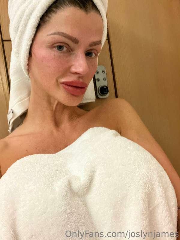 joslynjames image #0