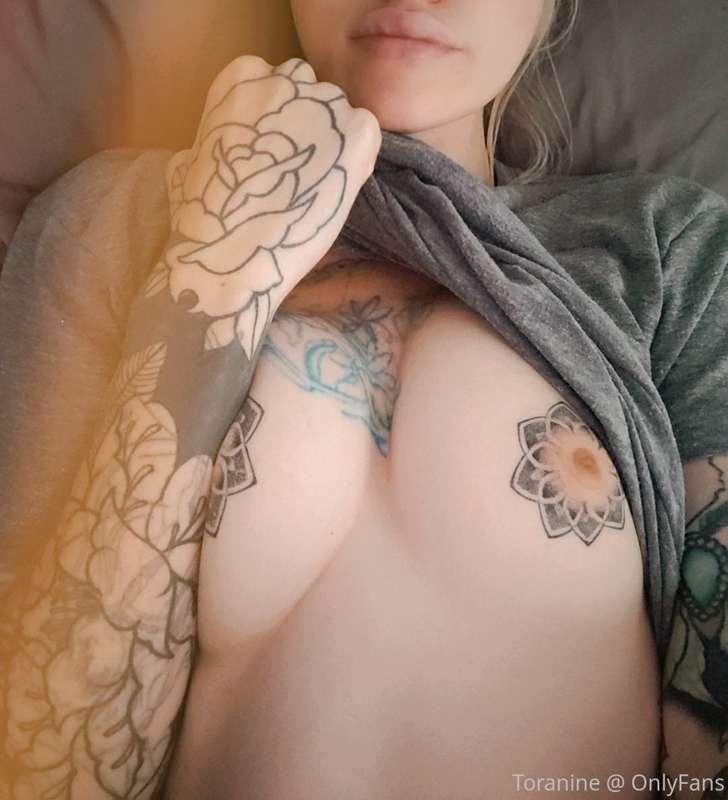 Happy Saturday loves 🥰  I think you're going to like the con..