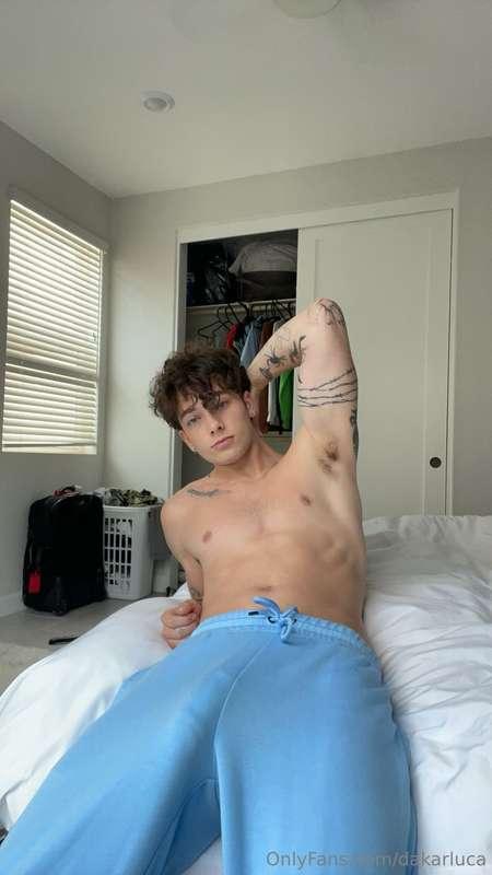 POV you’re on your knees about to worship daddy!