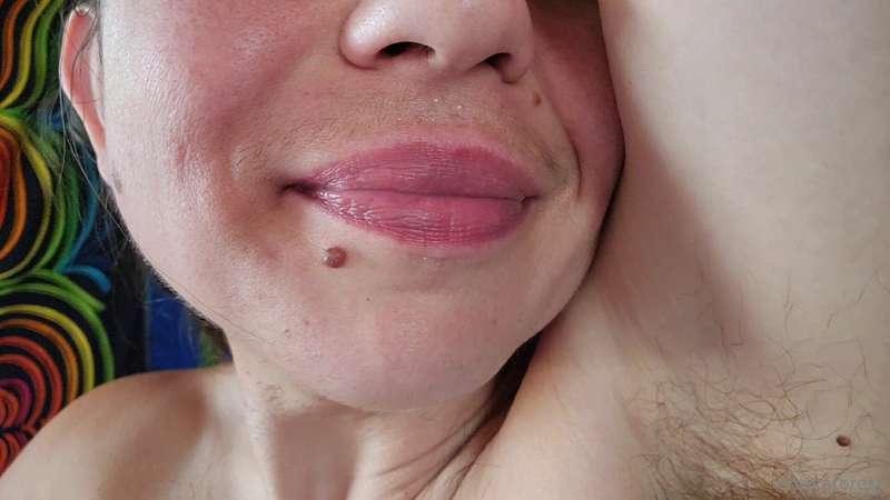 Lots of great shots of my furry mustache and much, much more..