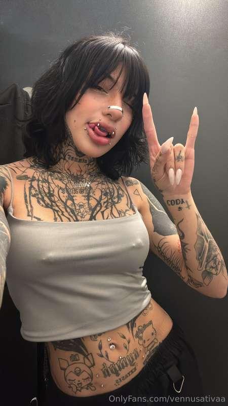 How’s your day going? You should be in my DMs begging by now