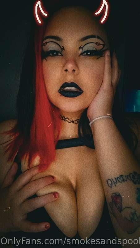 Hey baby!! I miss youuuuu. I have new outfits coming n I can..