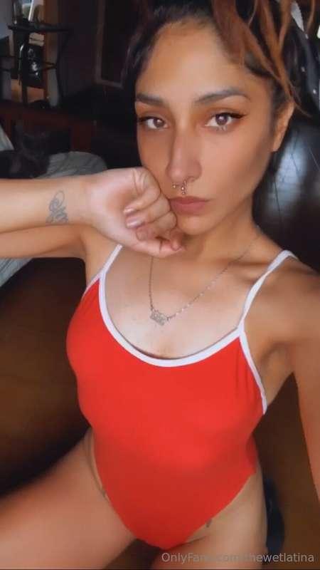 Hey babe.. Come to say Hello in DMs & get a free pic with my..