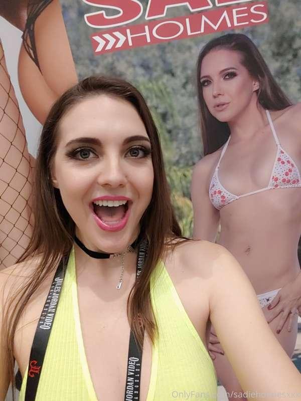I hope I go to AVN 2020! I had so much fun with all these co..