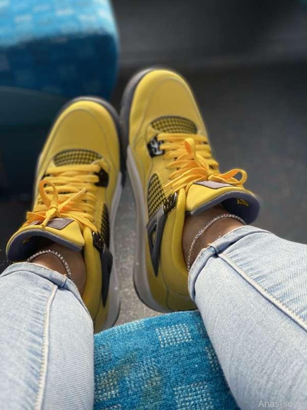 New Jordans 💛