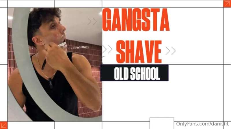 Old School Gangsta ShaveNew Video is on OFTV 🔽https://of.tv/..