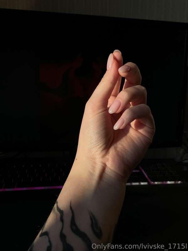 These handsome hands are made to be on an equally handsome c..