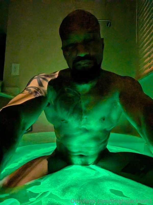 thighsjackson1 image #1