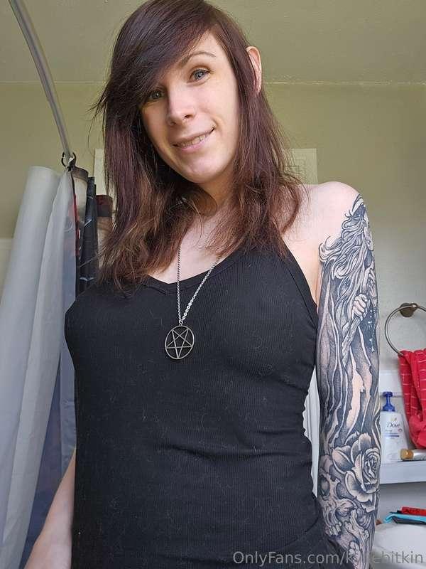 I feel like im just getting hotter the longer I live 🥰