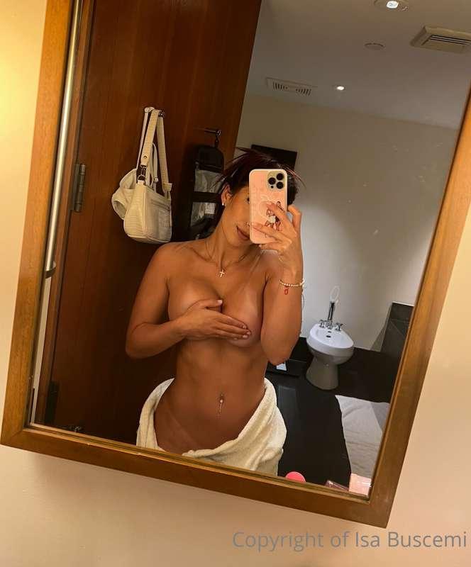 Check your DM’s 😈 Sent you something naughty baby 😜💋