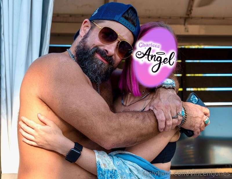 My stunningly beautiful friend @charleeangel has joined OF a..