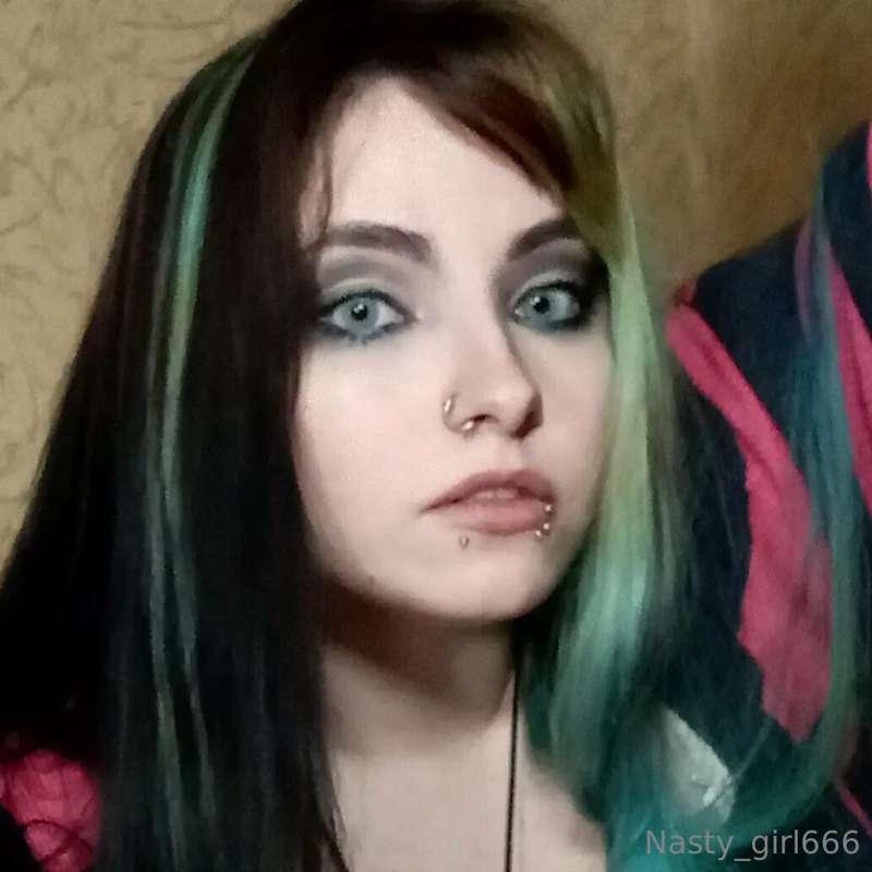 I think I should try to find pink lenses, it would be specta..