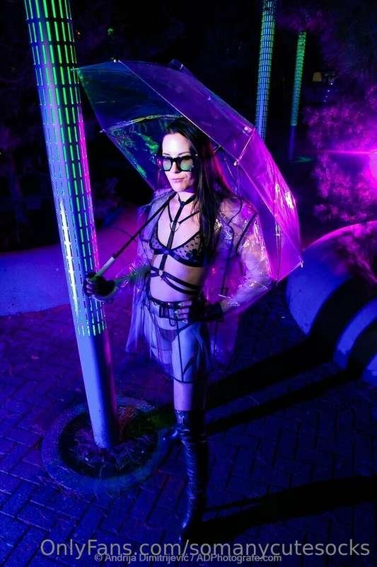 Cyberpunk themed photoshoot in 2 degree weather anyone? My n..