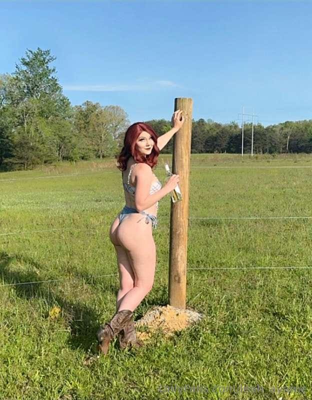 Boots on a lady or naw?