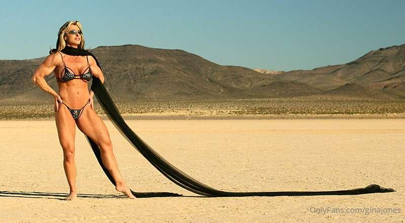 ginajones image #3
