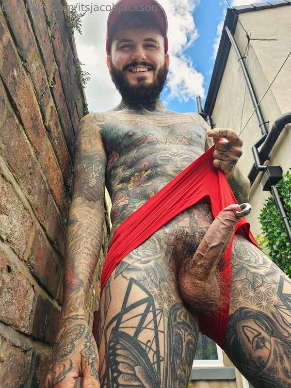 Working hard in the garden 😁