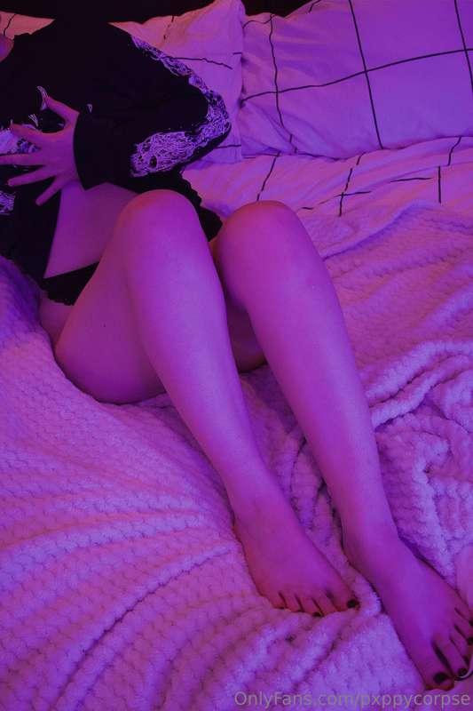 i wonder what would happen if you were here with me <3