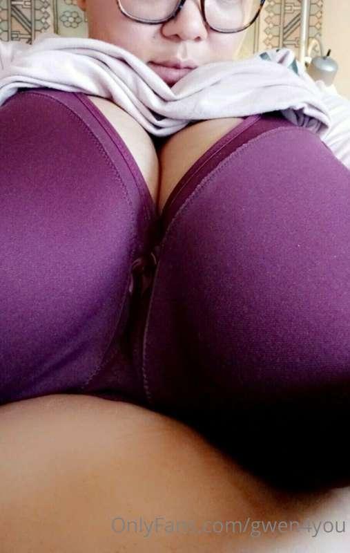 A little cum tribute to all my fans out there sending me the..