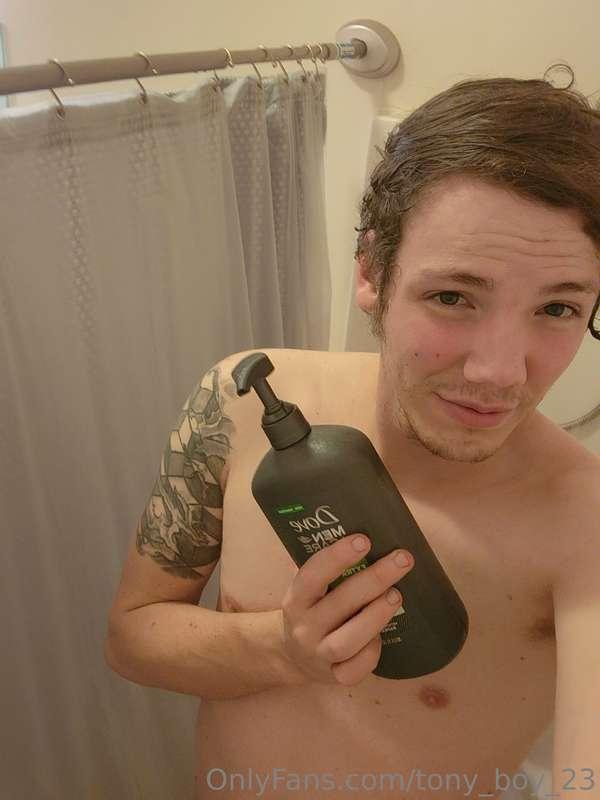 Who's joining me in the shower?? 🚿