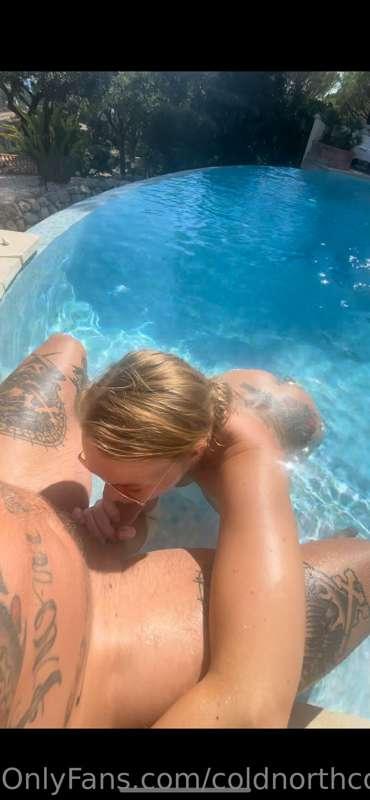 coldnorthcouplefree image #0