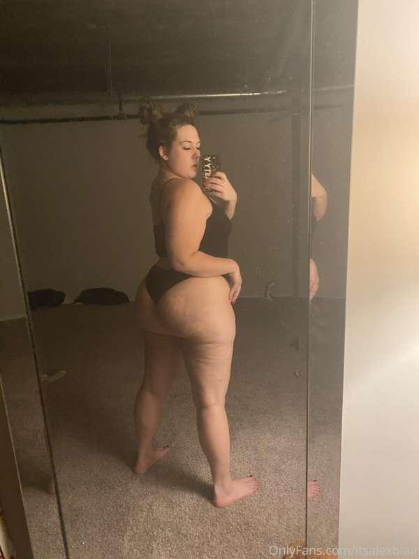 Good morning! You like my buns? Lolol