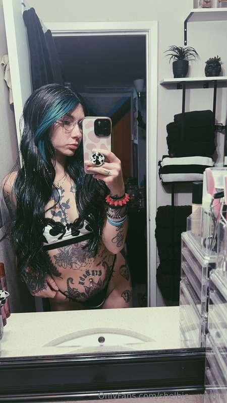 would we enjoy a video of me sucking cock? 👀👀