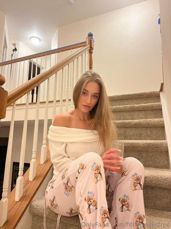 maybe i’ll sit here until you DM me 🫣