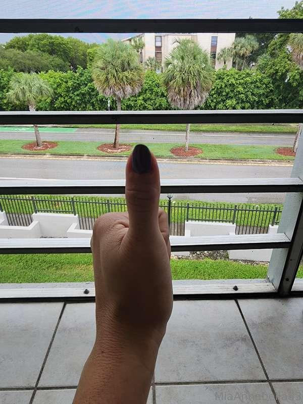 miaannabella83 image #0