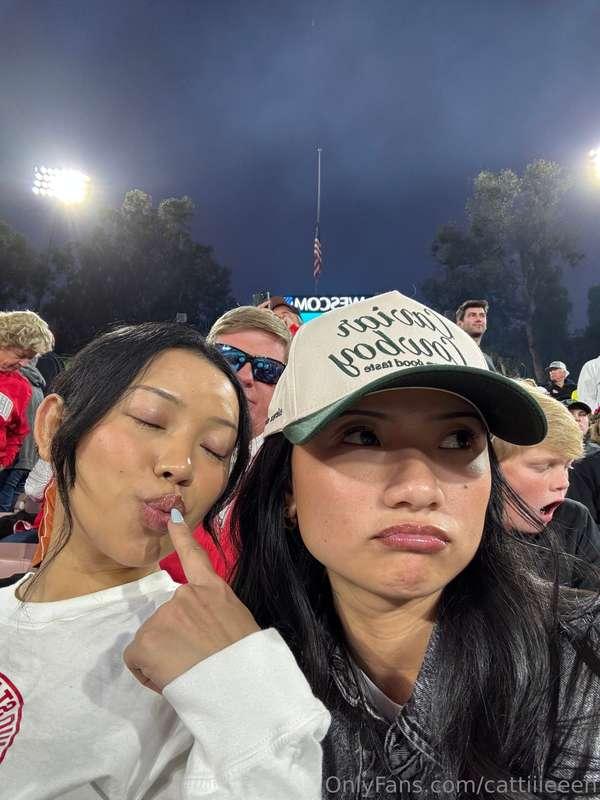 feeling very friday night lights/back in high school vibes a..