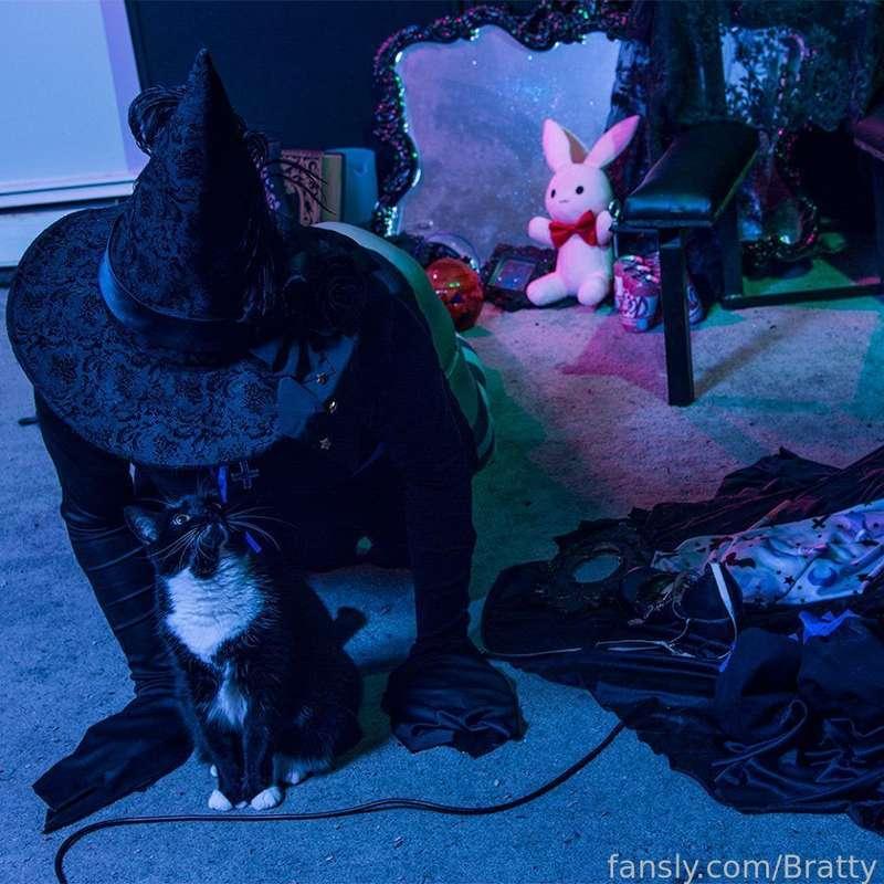 brattysuccuboi image #54