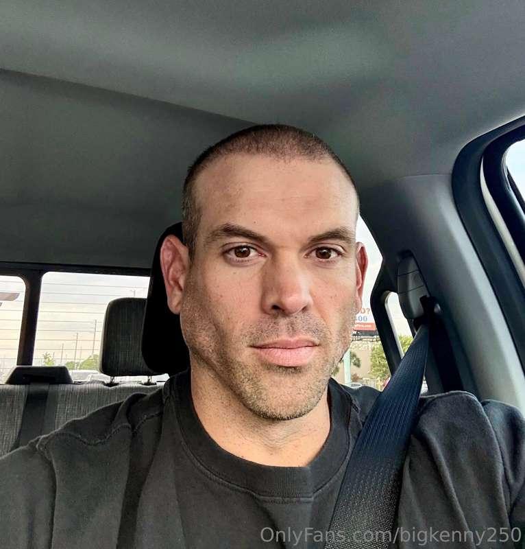 Send me a tip and I’ll ruin your life 😏🤴🏻