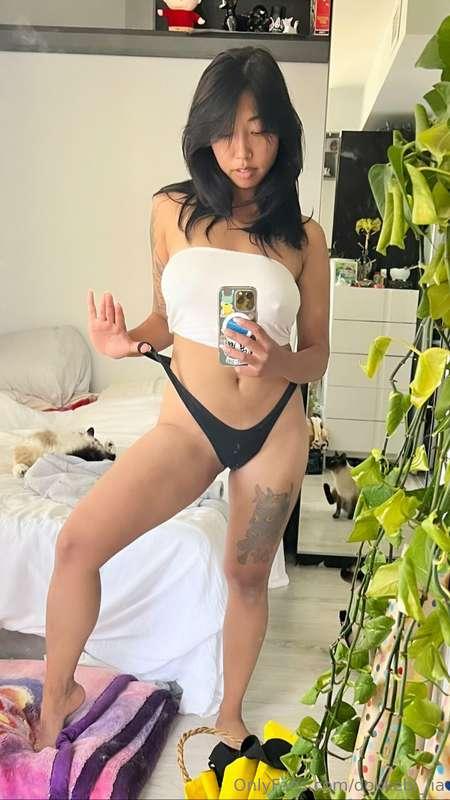 🔥 Feelin a lil hot this morning🔥 I wanted to show you my bod..