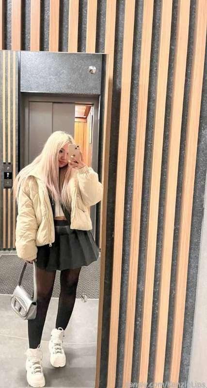 Think you can give my tight ass a nice little stretch?😋🫣



#fyp #freevideo #blonde #pawg #fun #daddysgirl  #hottie #girlnextdoor #amateur #wild #adorable #cute
