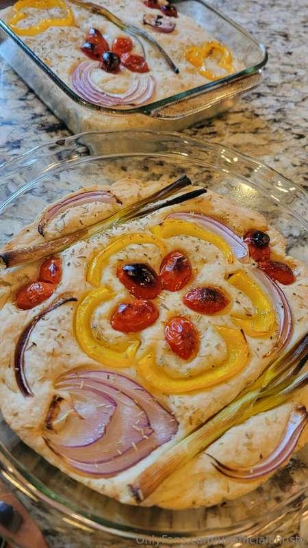 This morning I did a couple of garden fococcia breads to go ..