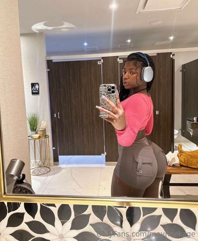  Did my ass grab your attention?