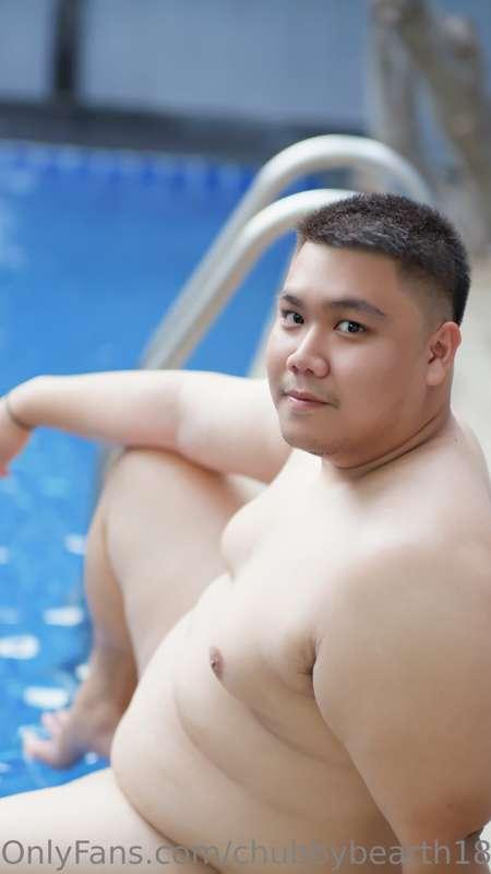 chubbybearth18 image #5