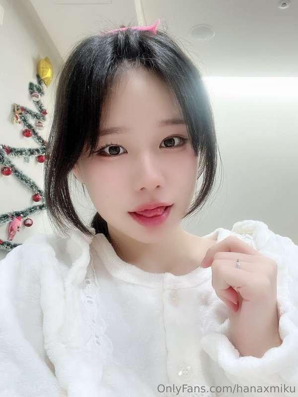 just a cute selfie today ;3