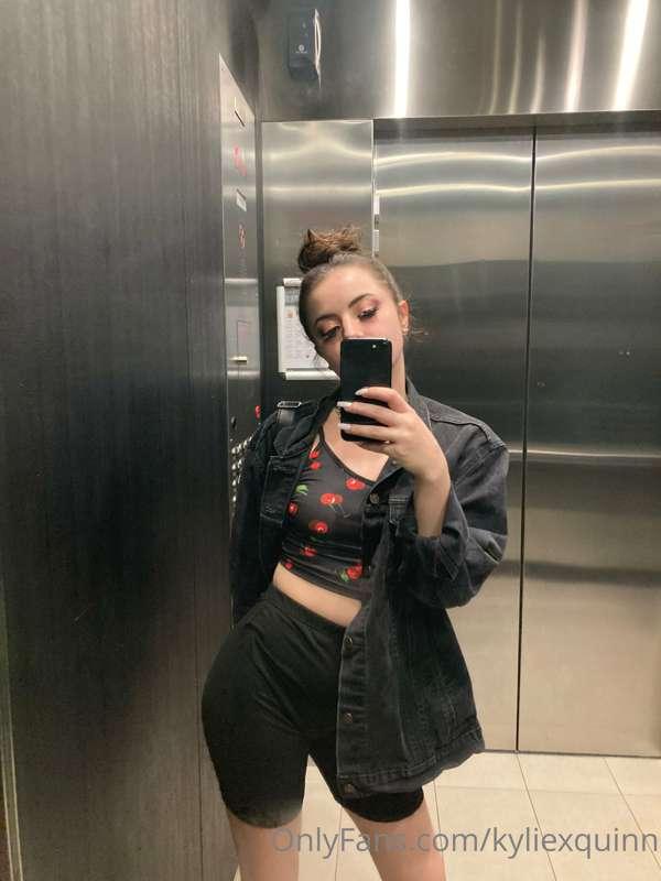 Am I overdressed? 🫣