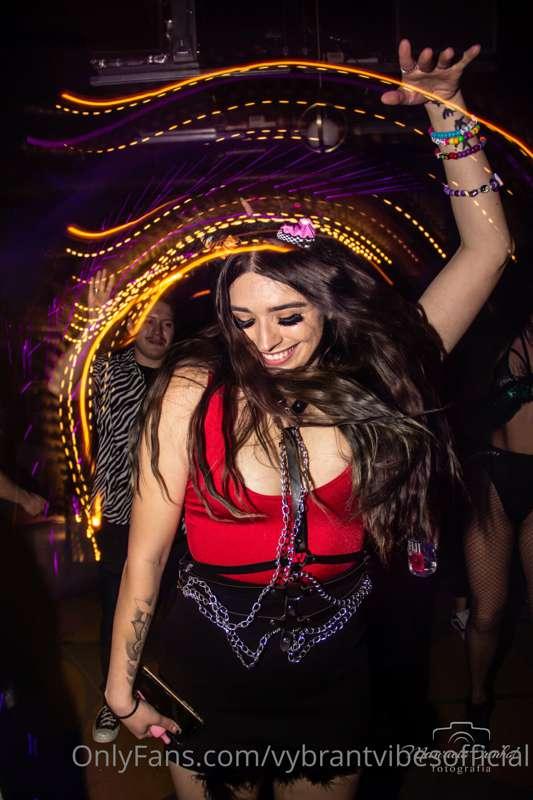 When the beat drops 😻
