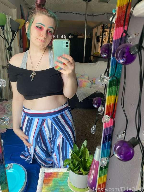 Feeeling cute 🥰 



#fyp #sfw #selfies