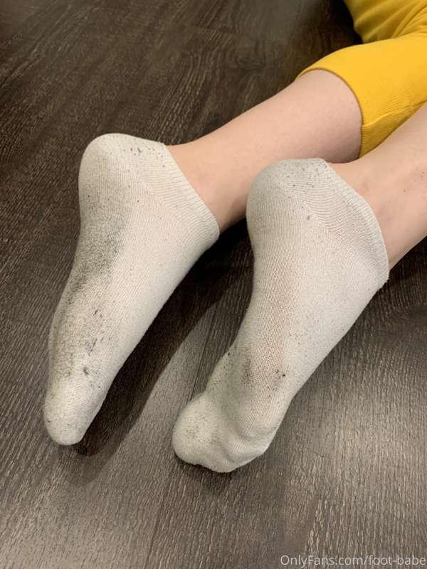 Dirty white socks and some beautiful arch action for you 😘
